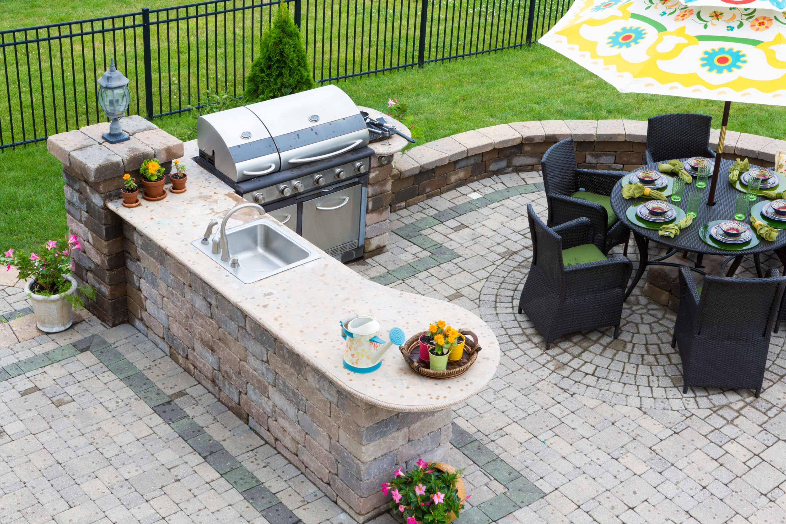 Read more about the article Outdoor Kitchens