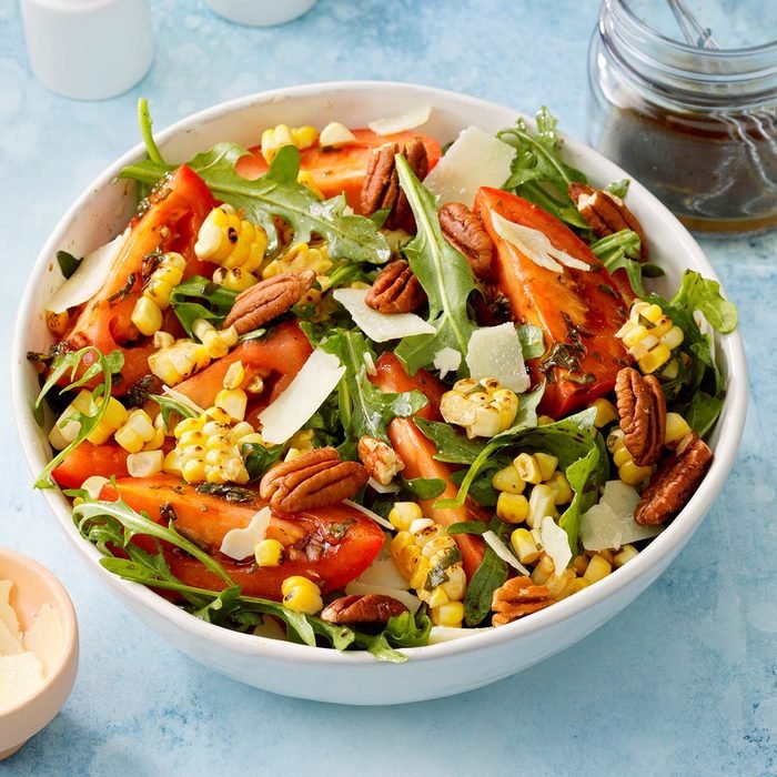 Read more about the article Fresh Corn & Arugula Salad