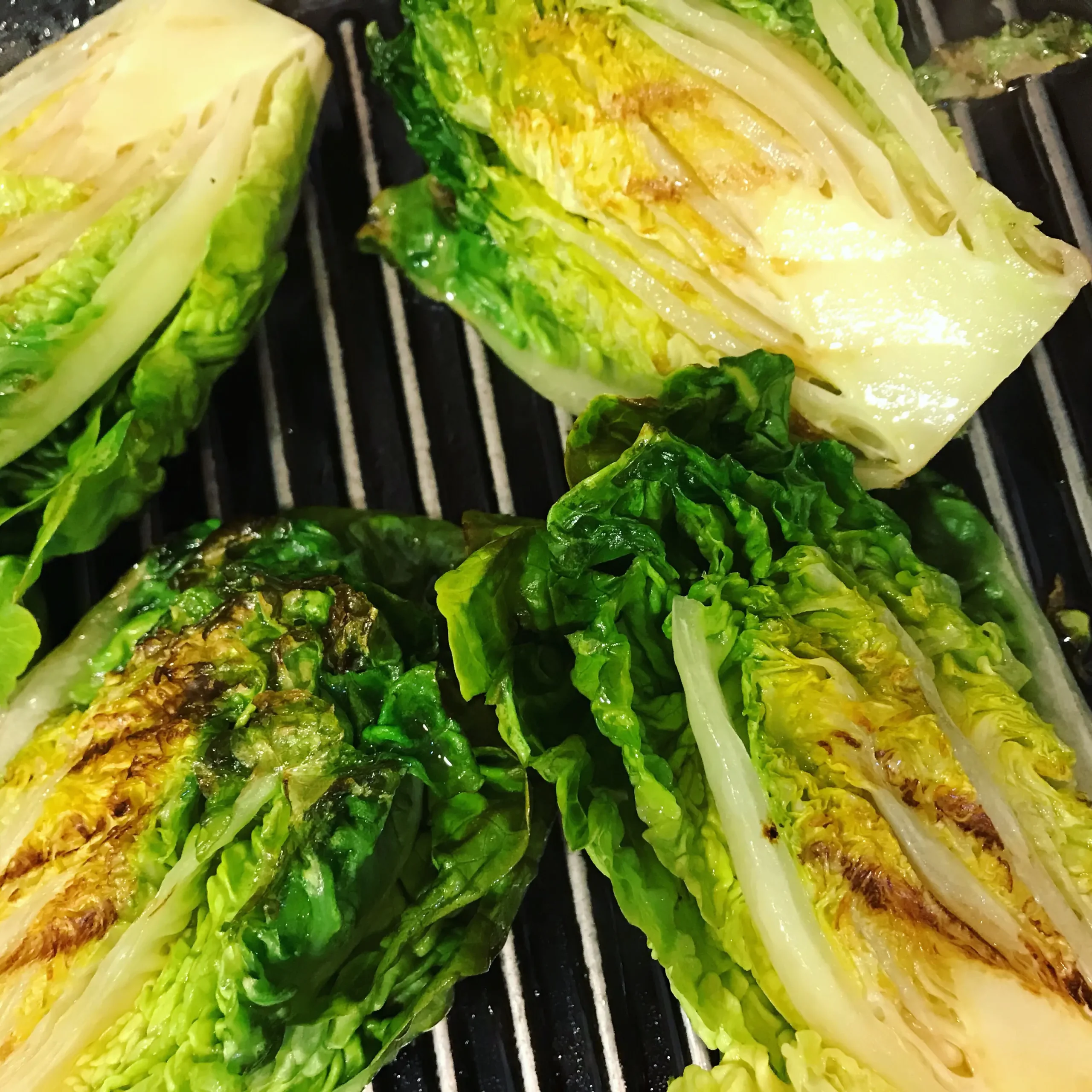 Read more about the article Grilled Romaine Salad