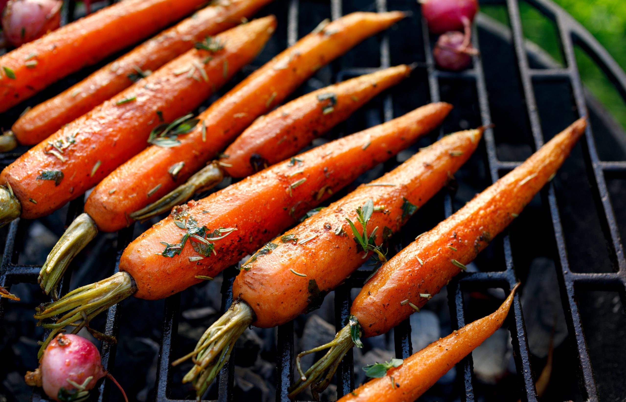 Read more about the article Maple Glazed Grilled Carrots