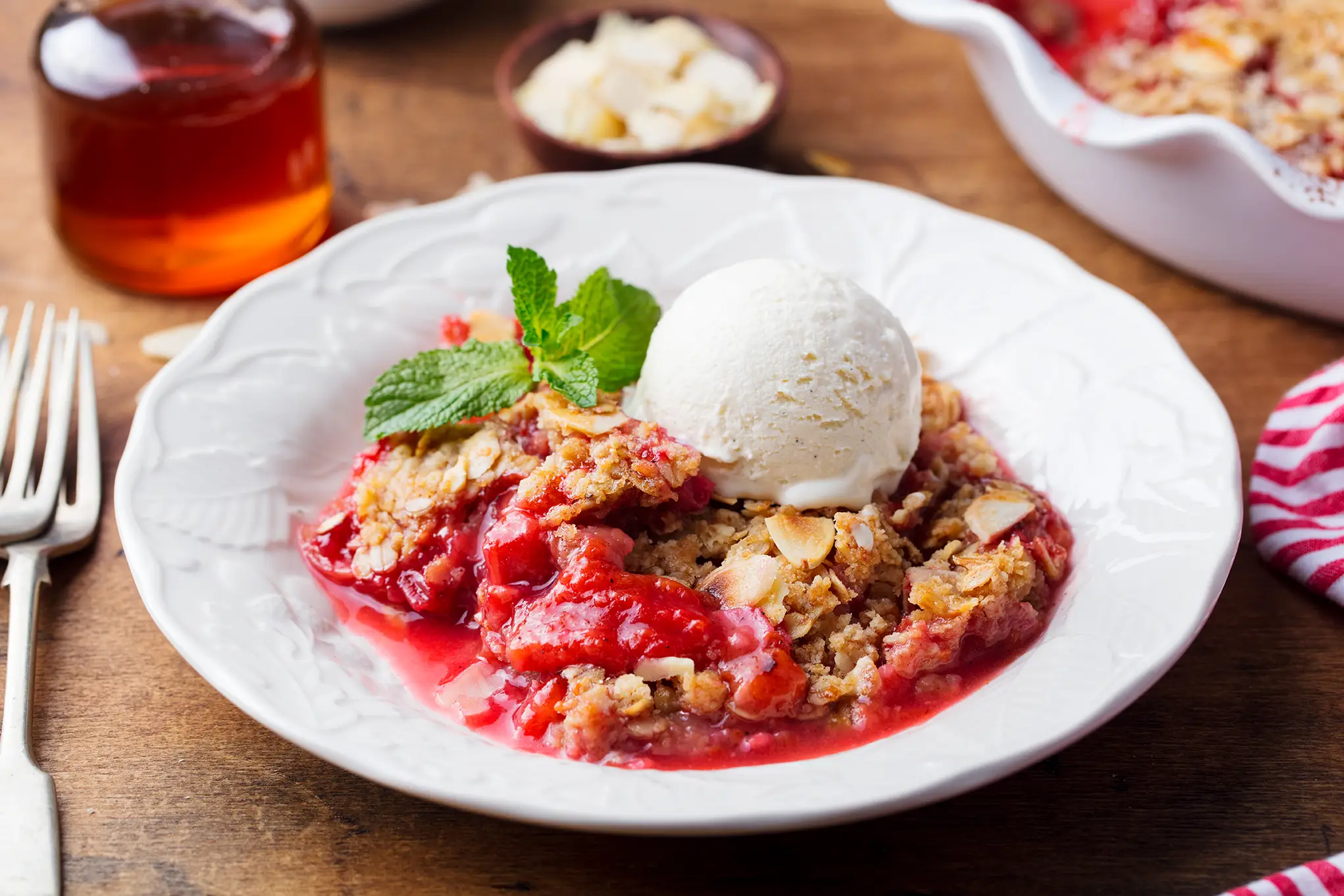 Read more about the article Grilled Rhubarb Cobbler
